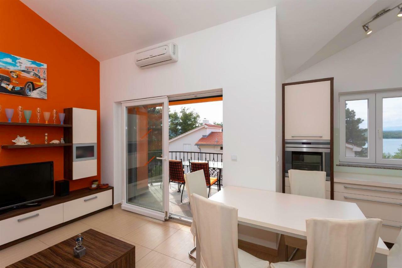 Seafront Apartment Soline With Seaview Esterno foto