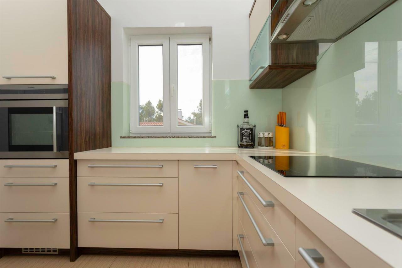 Seafront Apartment Soline With Seaview Esterno foto