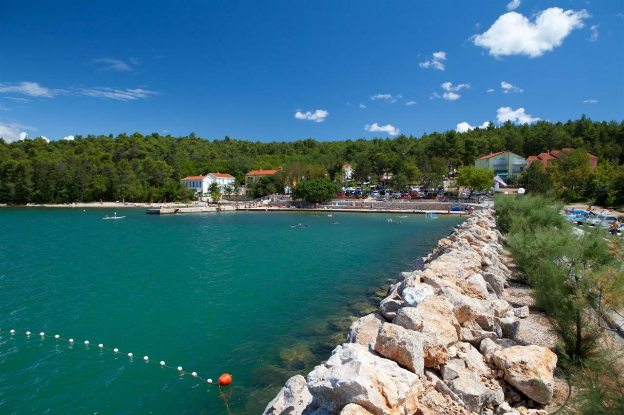 Seafront Apartment Soline With Seaview Esterno foto